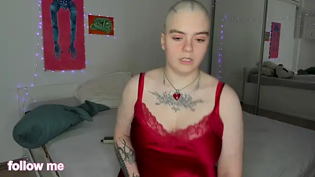 Snapshot of len_be chatting on November 7, 2025, 11:10 am len be online show from November 7, 2025, 11:10 am