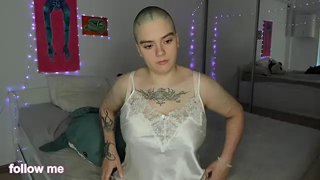 Snapshot of len_be chatting on November 13, 2025, 11:09 am len be online show from November 13, 2025, 11:09 am