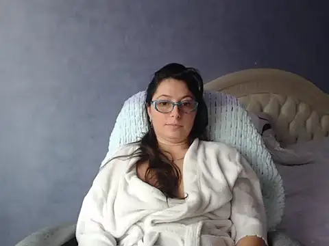 LuckyLisa23 online show from November 10, 2025, 10:14 am