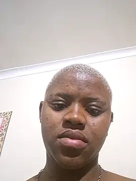 certifiedhottie2025 online show from April 7, 2026, 3:56 pm