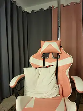 Snapshot of Jxxxa2 chatting on November 5, 2025, 4:45 am Jxxxa2 online show from November 5, 2025, 4:45 am