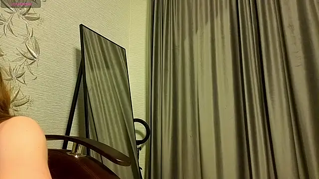 MissPompadure online show from February 23, 2026, 11:35 pm