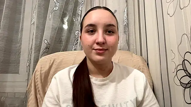 DaisyMolly online show from October 27, 2025, 4:44 pm