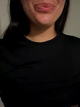 Snapshot of mamimamacitaaa chatting on October 14, 2025, 6:09 pm mamimamacitaaa online show from October 14, 2025, 6:09 pm