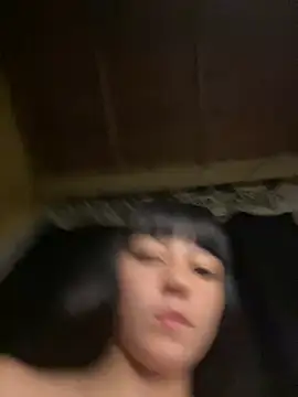 Pilarq9 online show from April 16, 2026, 5:08 am