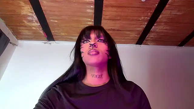 Trix ebony online show from October 16, 2025, 10:33 pm