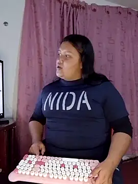 natt-bigass online show from December 17, 2025, 1:11 am