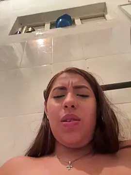 Snapshot of Emily_Joee chatting on October 23, 2025, 3:39 am Emily Joee online show from October 23, 2025, 3:39 am