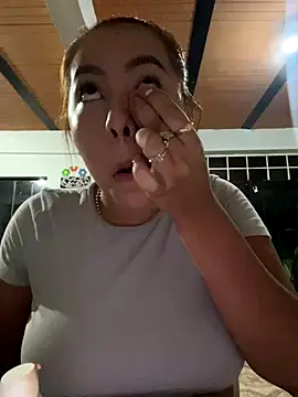 Snapshot of Emily_Joee chatting on November 20, 2025, 12:33 am Emily Joee online show from November 20, 2025, 12:33 am