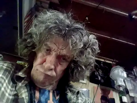 OldManOnline online show from April 8, 2026, 2:00 am