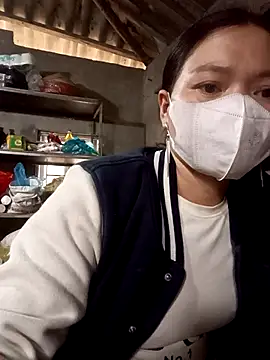 nat-tri online show from December 4, 2025, 6:55 am