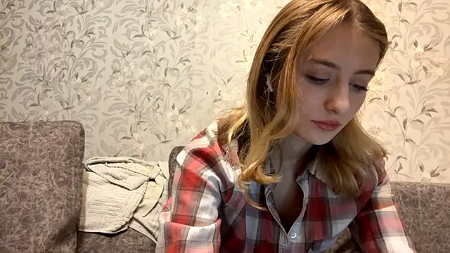 AmeliLia online show from January 8, 2026, 2:08 pm