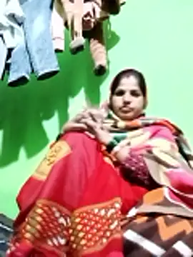 Karishma cute online show from January 8, 2026, 1:24 pm