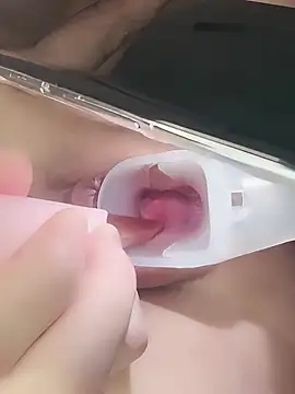 Snapshot of zds1121 chatting on October 24, 2025, 8:16 pm zds1121 online show from October 24, 2025, 8:16 pm