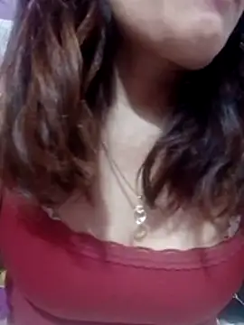 YiyinLy online show from March 2, 2026, 2:36 am