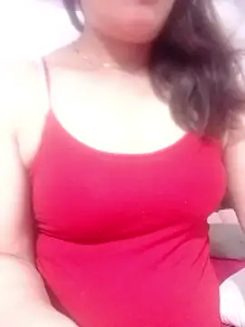 YiyinLy online show from April 6, 2026, 8:04 am