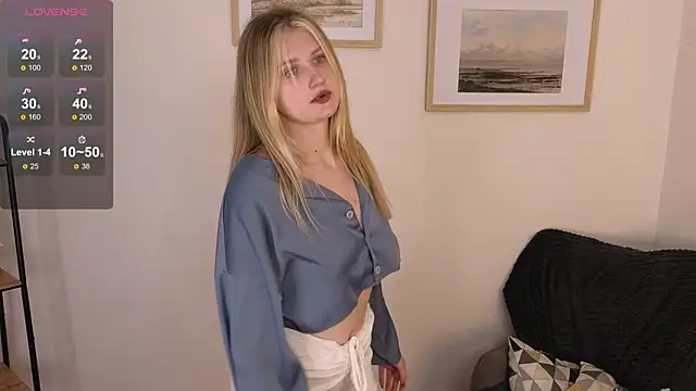 Snapshot of Shirley_Davis chatting on October 30, 2025, 6:19 pm Shirley Davis online show from October 30, 2025, 6:19 pm