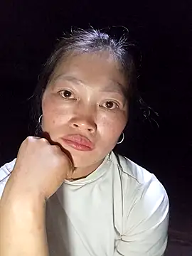 siusiu-00 online show from October 20, 2025, 10:32 pm