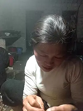 siusiu-00 online show from October 25, 2025, 1:07 pm