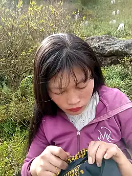 siusiu-00 online show from December 21, 2025, 4:52 am