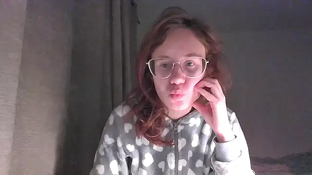 LuckySLove online show from January 14, 2026, 8:14 pm