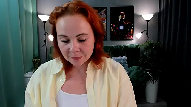 Snapshot of NataliKaminski chatting on November 17, 2025, 12:33 pm NataliKaminski online show from November 17, 2025, 12:33 pm