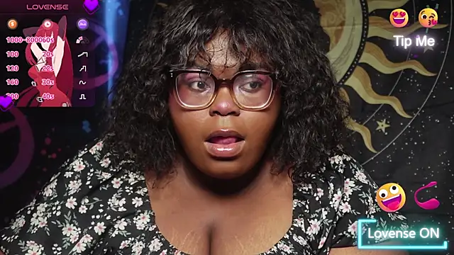 TheChubbySiren online show from December 16, 2025, 1:27 pm