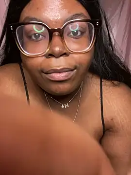 TheChubbySiren online show from May 8, 2026, 2:22 pm