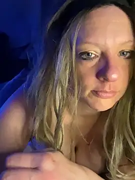 queenkelly1234 online show from March 25, 2026, 3:45 am