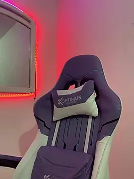 La-Gatiita-trans online show from February 6, 2026, 2:16 am