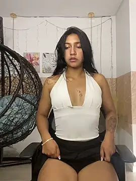 Nahomy cute1 online show from January 7, 2026, 8:33 pm