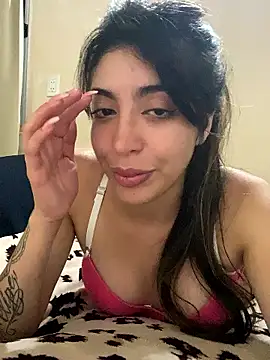 sofiasekrets online show from November 21, 2025, 4:11 am