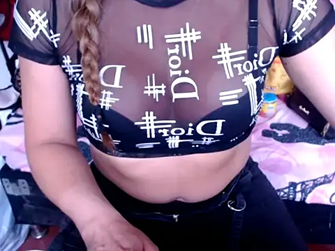 Snapshot of Camila_stacy chatting on November 11, 2025, 10:21 pm Camila stacy online show from November 11, 2025, 10:21 pm