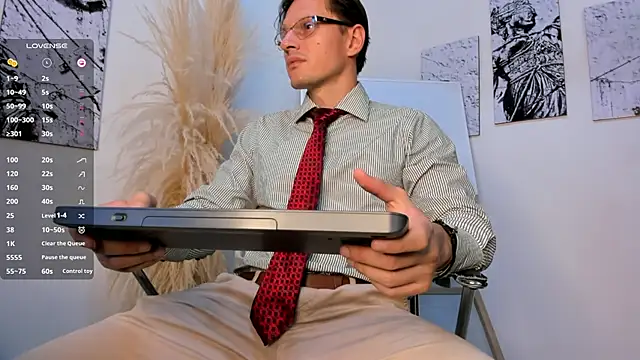 Snapshot of Justin_valverde chatting on November 15, 2025, 2:42 am Justin valverde online show from November 15, 2025, 2:42 am