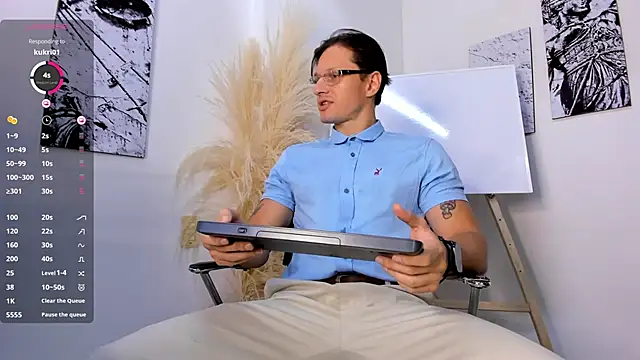 Snapshot of Justin_valverde chatting on November 26, 2025, 2:56 am Justin valverde online show from November 26, 2025, 2:56 am