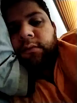 Snapshot of Eduar0015 chatting on November 8, 2025, 1:44 pm Eduar0015 online show from November 8, 2025, 1:44 pm