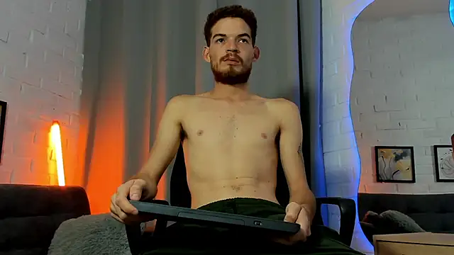 Snapshot of MATEO_HUNTER chatting on October 20, 2025, 1:33 pm MATEO HUNTER online show from October 20, 2025, 1:33 pm