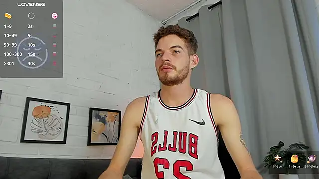 Snapshot of MATEO_HUNTER chatting on November 13, 2025, 3:27 am MATEO HUNTER online show from November 13, 2025, 3:27 am