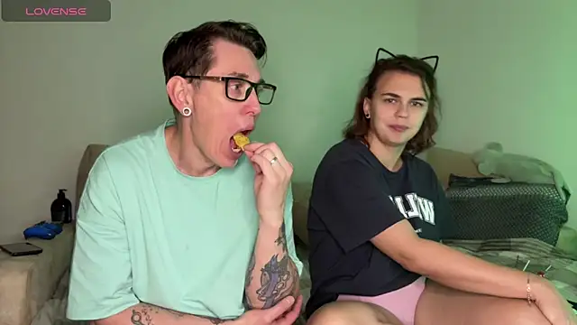 live sexy online show from November 26, 2025, 4:19 pm