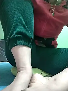 Amanda- ena- online show from October 27, 2025, 4:49 am