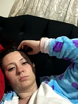 Snapshot of Zoe_fire chatting on October 29, 2025, 12:24 am Zoe fire online show from October 29, 2025, 12:24 am