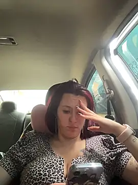 Snapshot of Zoe_fire chatting on November 14, 2025, 1:43 pm Zoe fire online show from November 14, 2025, 1:43 pm