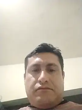 Snapshot of checheludo23 chatting on April 8, 2026, 3:28 am checheludo23 online show from April 8, 2026, 3:28 am