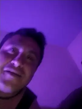 Snapshot of checheludo23 chatting on April 11, 2026, 9:46 am checheludo23 online show from April 11, 2026, 9:46 am