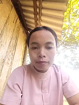 Nguyet2k4 online show from November 30, 2025, 6:39 am