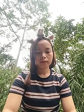 Nguyet2k4 online show from March 12, 2026, 5:24 am