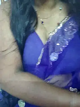 Snapshot of Nikitha_telugu chatting on October 15, 2025, 6:13 am Nikitha telugu online show from October 15, 2025, 6:13 am