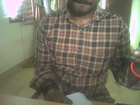 Snapshot of Vickyins480000 chatting on October 24, 2025, 5:04 am Vickyins480000 online show from October 24, 2025, 5:04 am