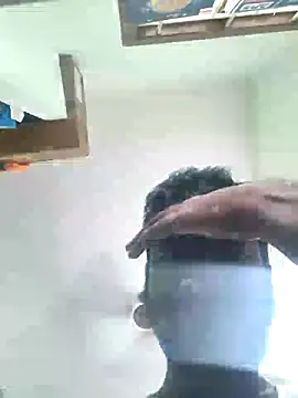 Snapshot of Vickyins480000 chatting on November 5, 2025, 8:47 am Vickyins480000 online show from November 5, 2025, 8:47 am