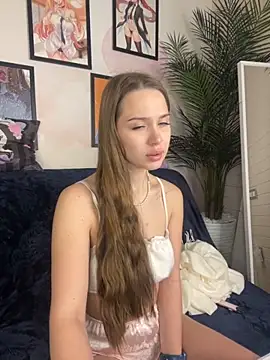 Snapshot of MiyaMeow- chatting on November 25, 2025, 1:22 pm MiyaMeow- online show from November 25, 2025, 1:22 pm